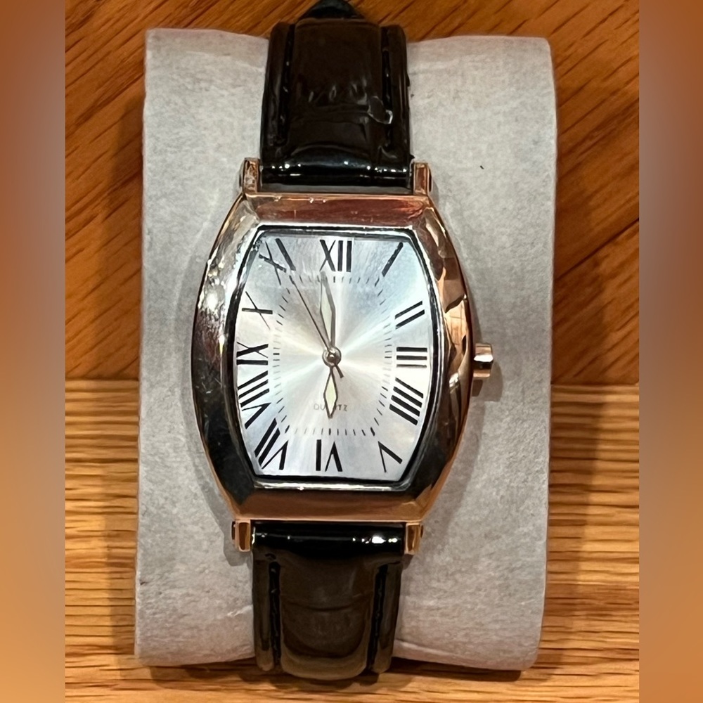 SKC quartz watch
